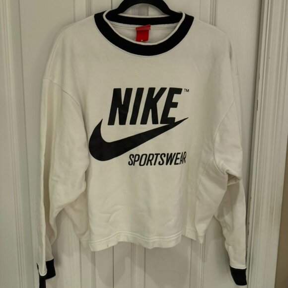 EUC Nike Crewneck Sweater - Picture 2 of 4